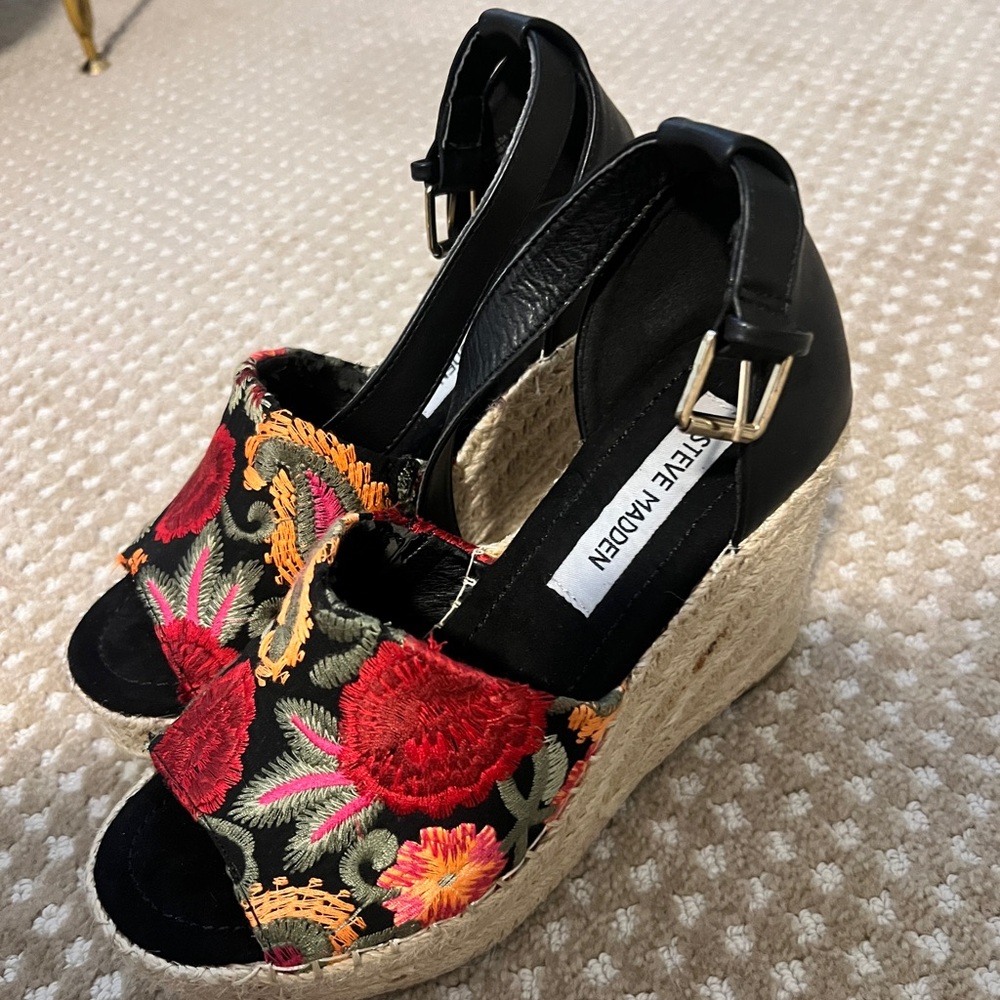 Steve Madden Black and Floral Wedge Sandals